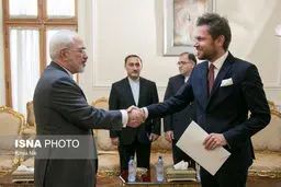 تصاویری از روز شلوغ محمدجواد ظریف در وزارت خارجه