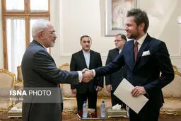 تصاویری از روز شلوغ محمدجواد ظریف در وزارت خارجه