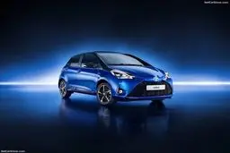 رونمایی از خودرو کم مصرف تویوتا/تصاویر