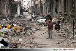 «تعدد زوجات»؛ راه‌حل قاضی سوری برای حل بحران کاهش تعداد پسران در سوریه /دردسرهای جنگ 6 ساله برای زنان سوری