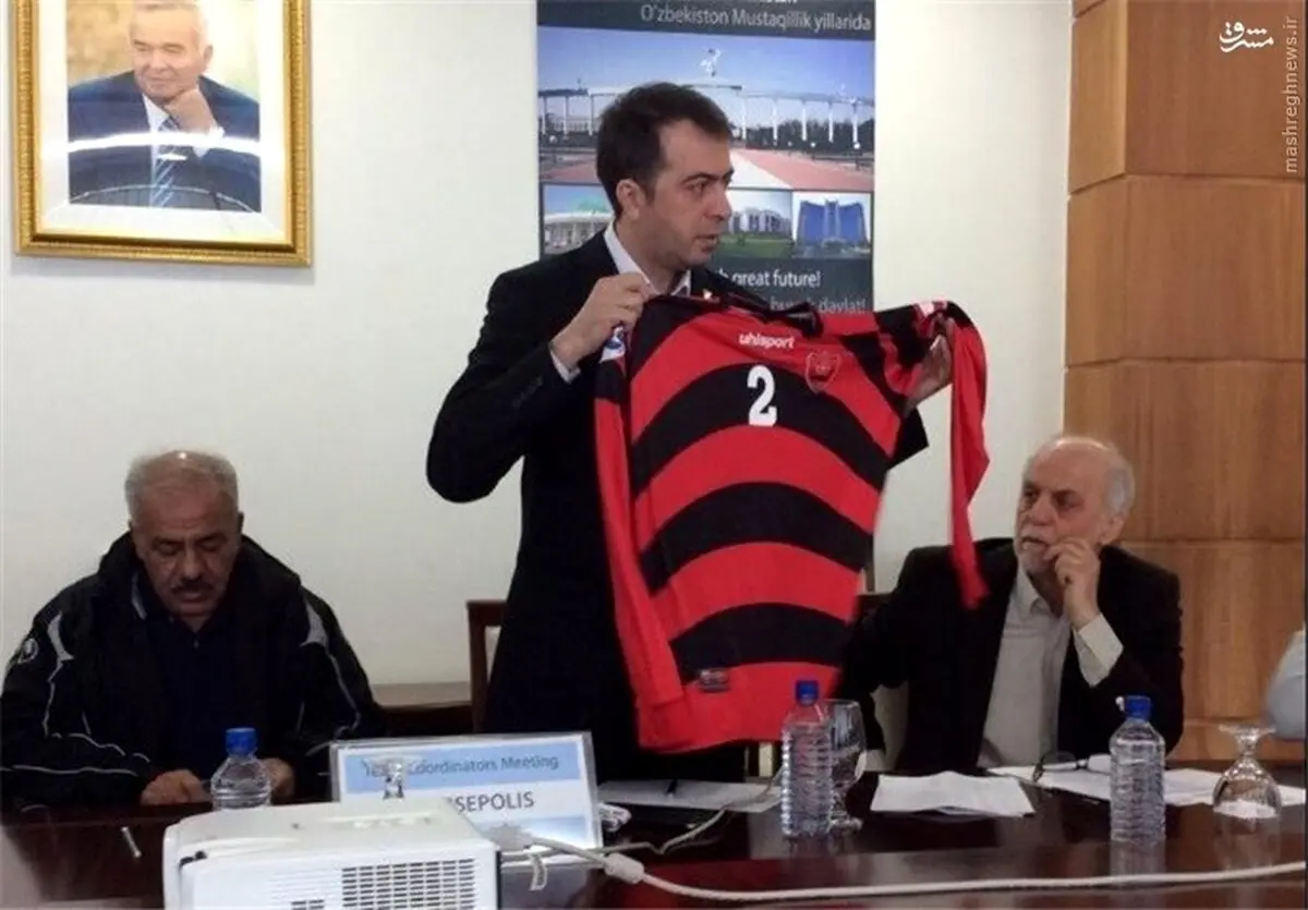 رونمایی از پیراهن‌جدید پرسپولیس‌در ازبکستان+عکس