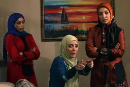 سختی ایفای نقش کمدی با پایی که واقعی شکسته!