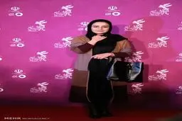 تصویر مریلا زارعی روی فرش قرمز جشنواره‌ فیلم فجر