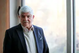 محمد هاشمی: کارنامه قالیباف بدتر از احمدی نژاد است /دلال ها نقش مهمی در مدیریت شهر دارند/ قالیباف تهران را  به 100 سال قبل برده است/ دلیل مهم اصولگرایان برای نگرانی در مورد جانشین قالیباف
