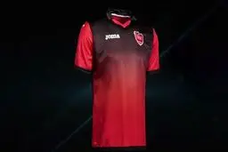 پیراهن پرسپولیسی‌ها برای بازی مقابل استقلال را ببینید