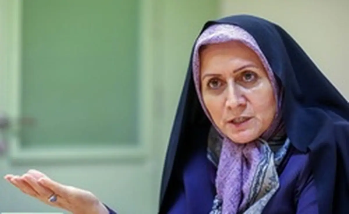 عضو شورای شهر تهران خطاب به روحانی: پایتخت را قرنطینه کنید/ در خط صدا و سیما حرکت نکنید / مشاوران روحانی او را دقیقا به لب پرتگاه می‌برند