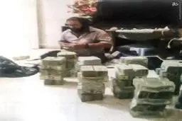 تصویری لو رفته از خزانه دار داعش/ عکس