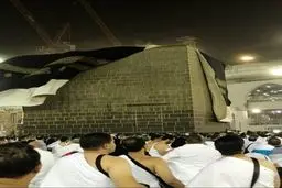 طوفان پرده کعبه را کنار زد / تصاویر