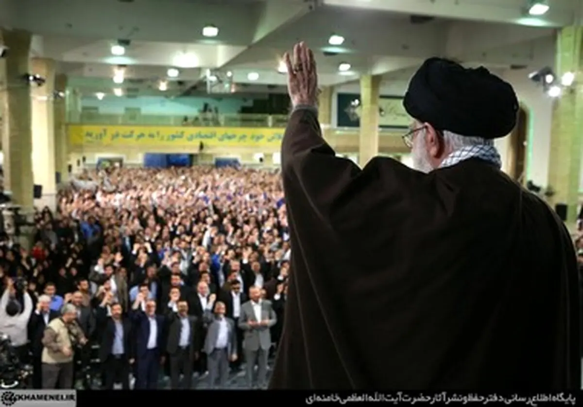 دیدار جمعی از کارگران با رهبر معظم انقلاب/تصاویر