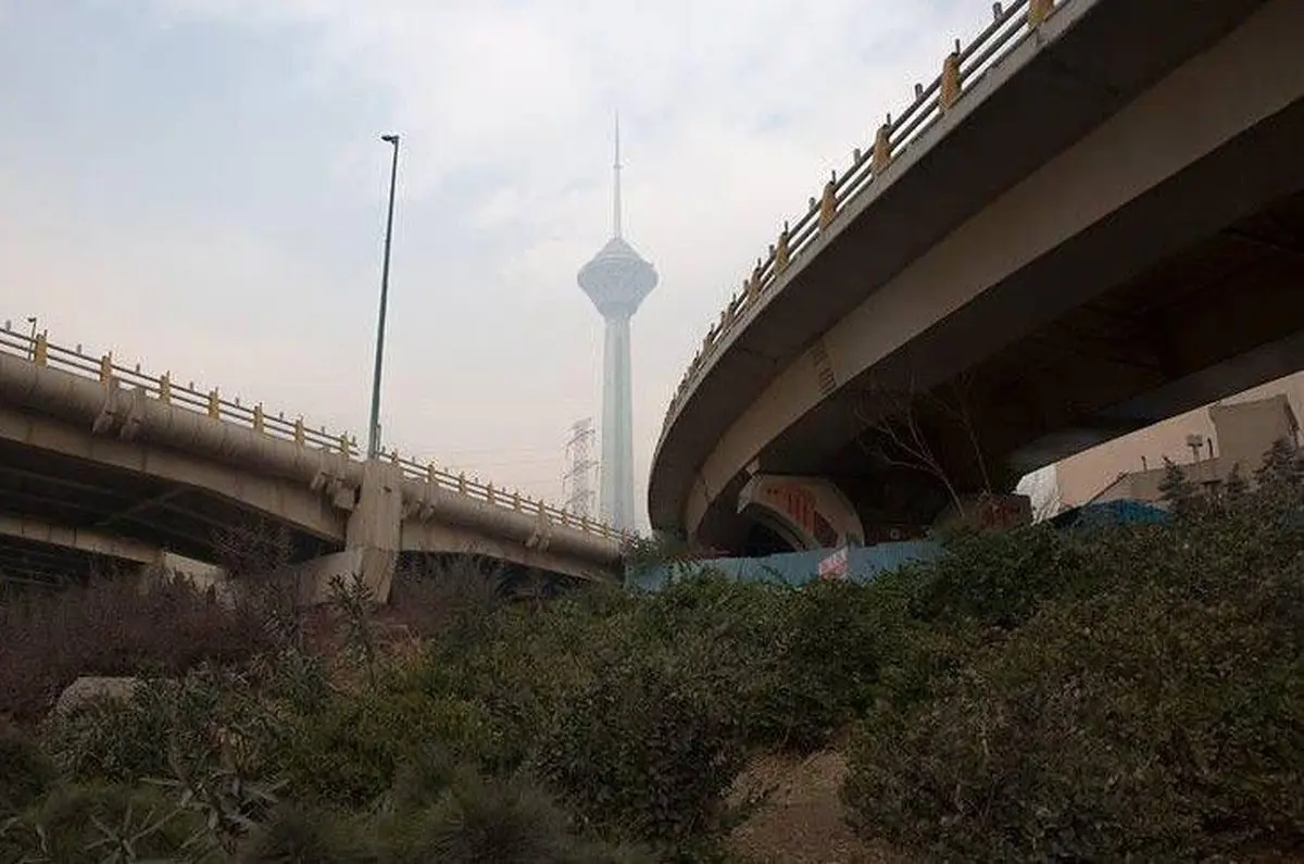 کيفيت هوای تهران هم اکنون ناسالم / عکس