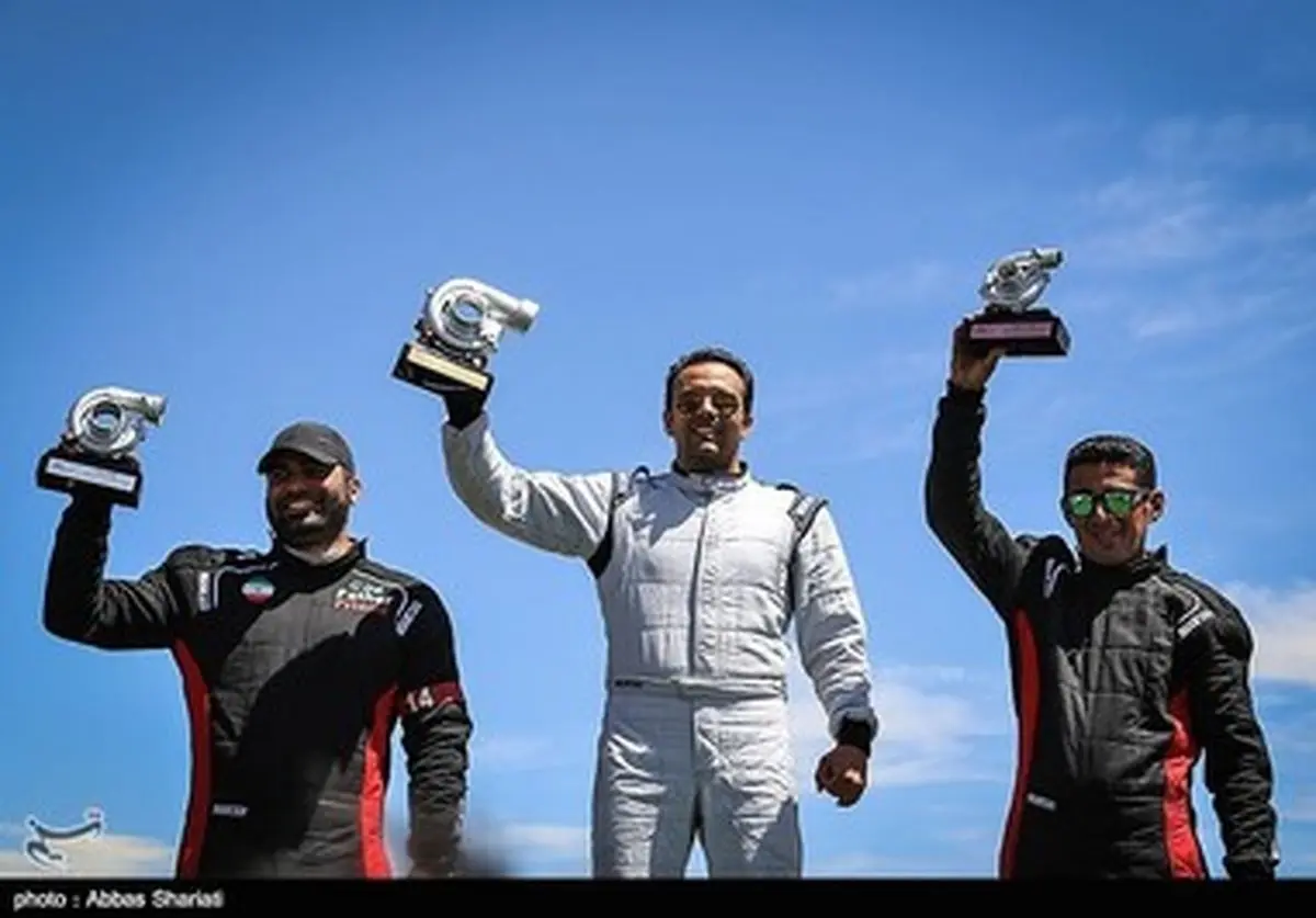 اولین دوره مسابقات دریفت قهرمانی کشور/ تصاویر