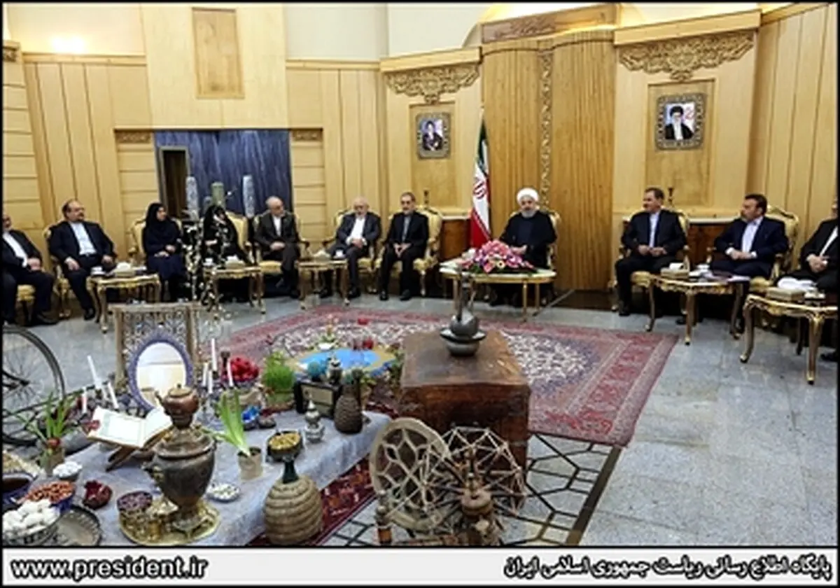 تصاویر بدرقه روحانی در اولین سفر منطقه ای در سال جدید