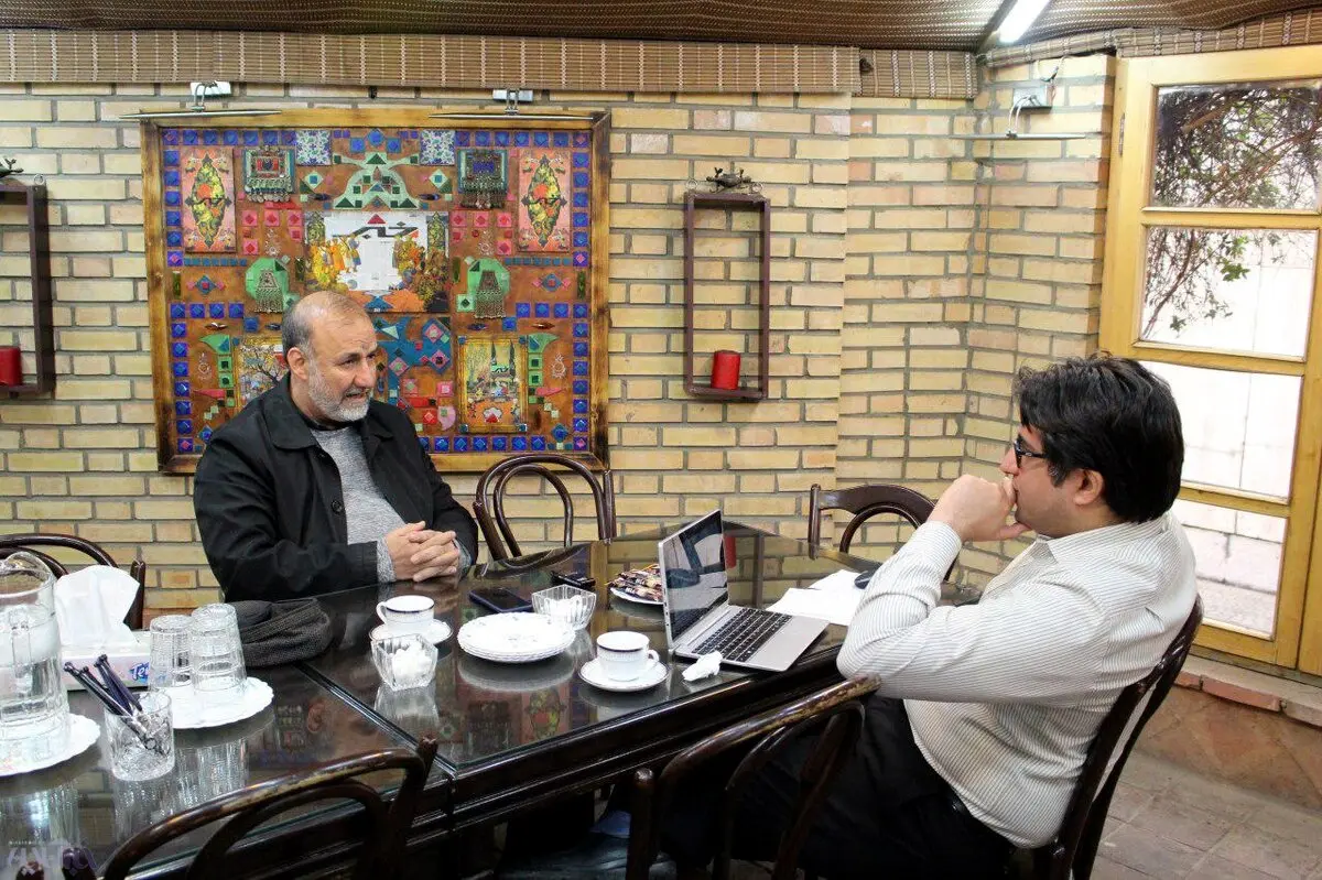 بیادی: پایداری خطرناک‌تر از جمناست؛ هر دو تفکر سمّی دارند/ تمام همسایگان مجلس، از مجلس عاصی هستند /مجلس دیگر مردمی نیست و نقشی هم در اداره کشور ندارد/برای ساختار معیوب جمنا و باند پایداری جایگاهی در جامعه وجود ندارد  /پوسته قدرت دست اصلاح‌طلبان و هسته آن 