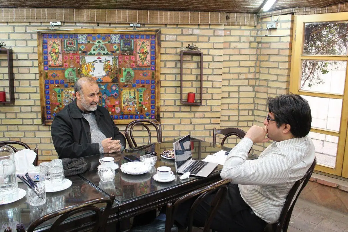 بیادی: پایداری خطرناک‌تر از جمناست؛ هر دو تفکر سمّی دارند/ تمام همسایگان مجلس، از مجلس عاصی هستند /مجلس دیگر مردمی نیست و نقشی هم در اداره کشور ندارد/برای ساختار معیوب جمنا و باند پایداری جایگاهی در جامعه وجود ندارد  /پوسته قدرت دست اصلاح‌طلبان و هسته آن 