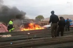 آتش‌سوزی چادر زلزله‌زده ثلاث‌باباجانی +عکس