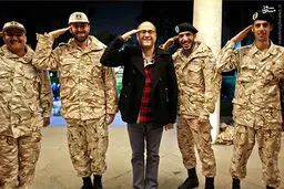 سلام نظامی به سبک رامبدجوان/ عکس