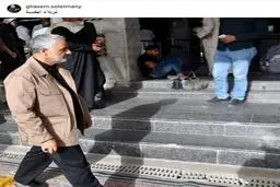 سردار سلیمانی در حرم امام حسین(ع)/عکس