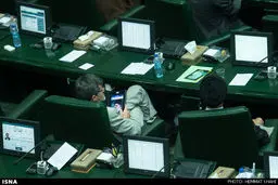 کوچک‌زاده و صفحه رهبری در اینستاگرام/ عکس