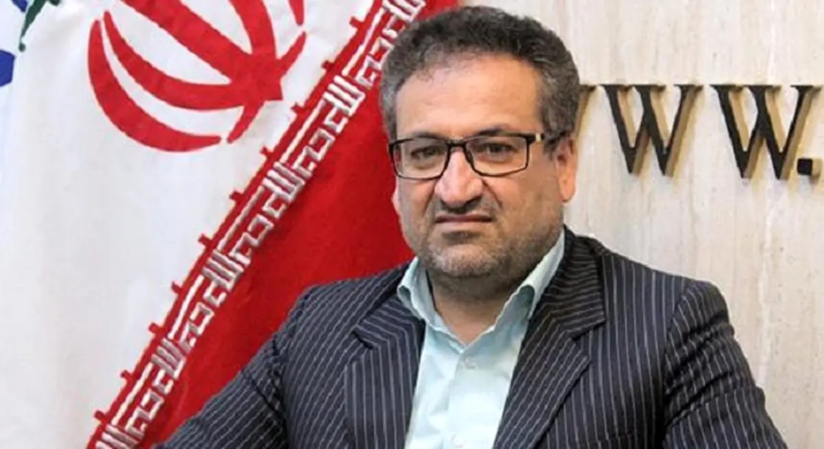 خانم‌ها در سبزوار شعار می‌دهند «هیز تویی هرزه تویی، زن آزاده منم»