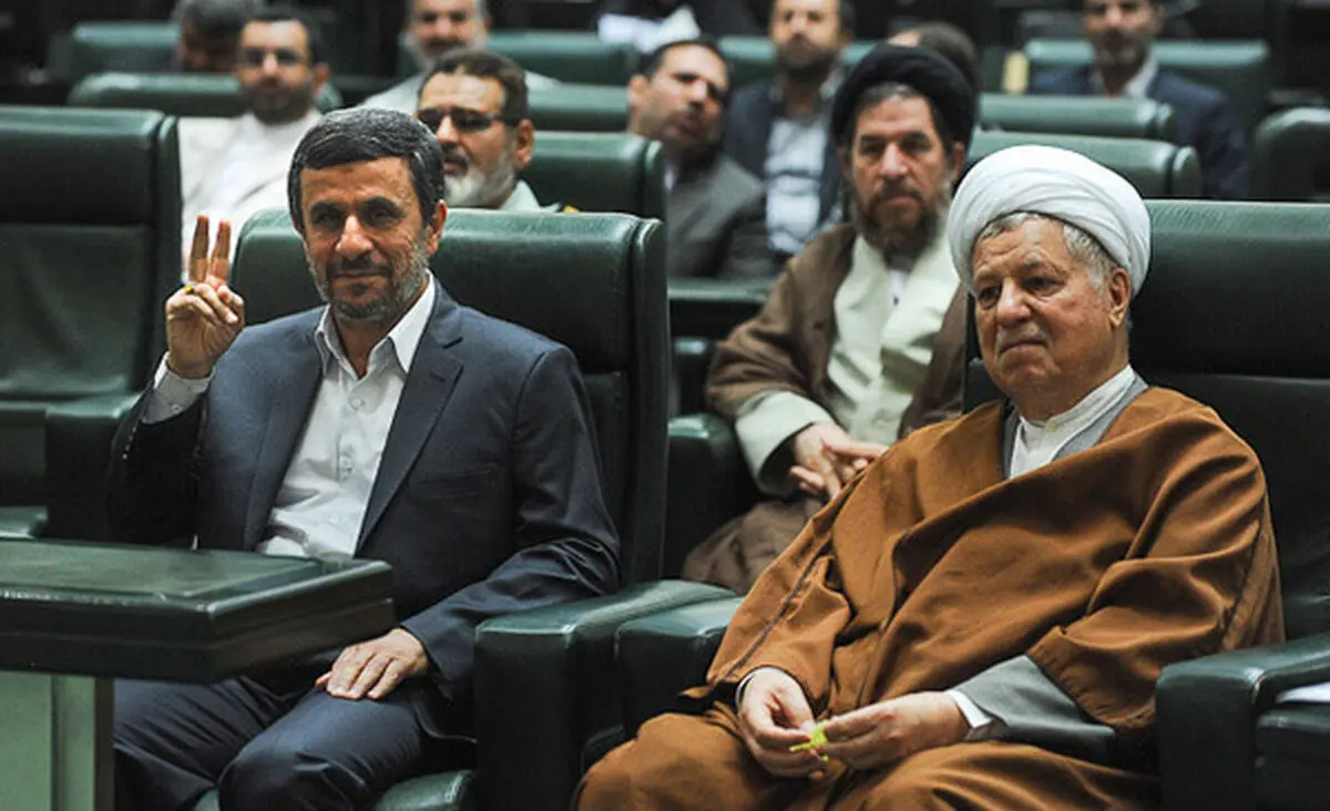 یک تفاوت بزرگ محمود احمدی‌نژاد با آیت‌الله هاشمی /هدف جریان احمدی‌نژاد از هزینه‌سازی برای نظام