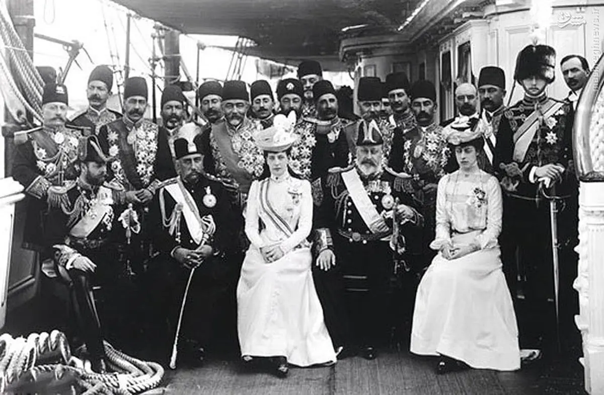 مظفرالدین‌شاه در کشتی شاه ادوارد/عکس