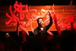 مداحی مطیعی به زبان عربی درباره امام علی (ع) + فیلم و زیرنویس فارسی