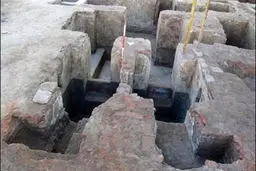 کشف یک خانه‌ی اعیانی زیر یک پارکینگ در قزوین! +عکس