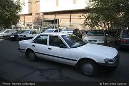 مهدی هاشمی، با چه ماشینی به دادگاه رفت/ عکس