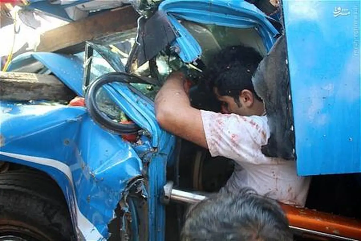 تصادف وحشتناک نیسان آبی/تصاویر