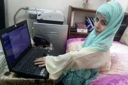 روایتی عجیب از دختری معلول با 200 استخوان شکسته/ با راه‌اندازی «معلولان نیوز» پول درمی‌آورم! +تصاویر