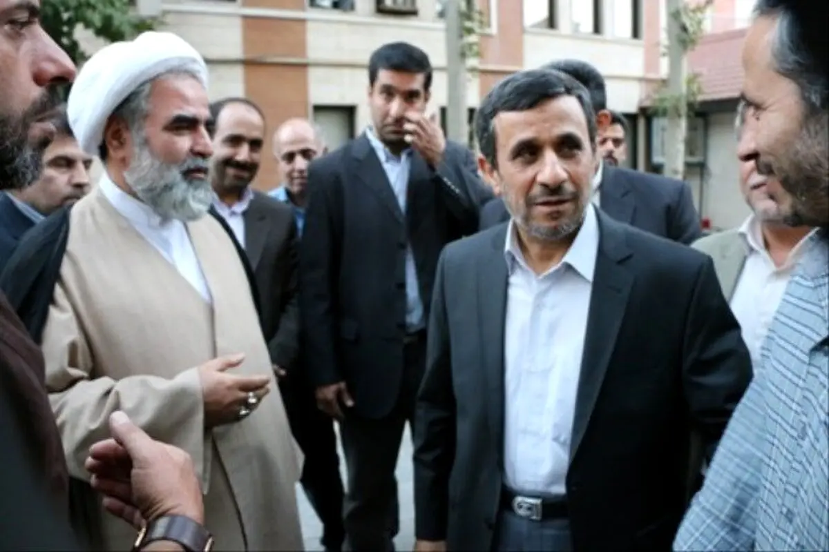 پشت پرده یک سکوت سنگین؛ آیا حسینیان هم از محمود احمدی‌نژاد «اعلام برائت» می‌کند؟