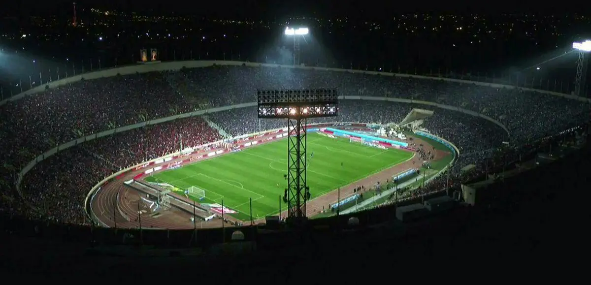 تصویری زیبا از ورزشگاه مملو از جمعیت آزادی در دربی 85