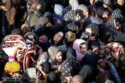 صف های طولانی بیماران محروم شهرستان هشت بندی در بیمارستان صحرایی/تصاویر