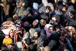 صف های طولانی بیماران محروم شهرستان هشت بندی در بیمارستان صحرایی/تصاویر