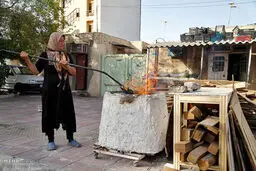 پخت نان سنتی در بوشهر /تصاویر