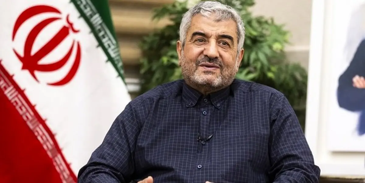 کنایه فرمانده سابق سپاه به روحانی