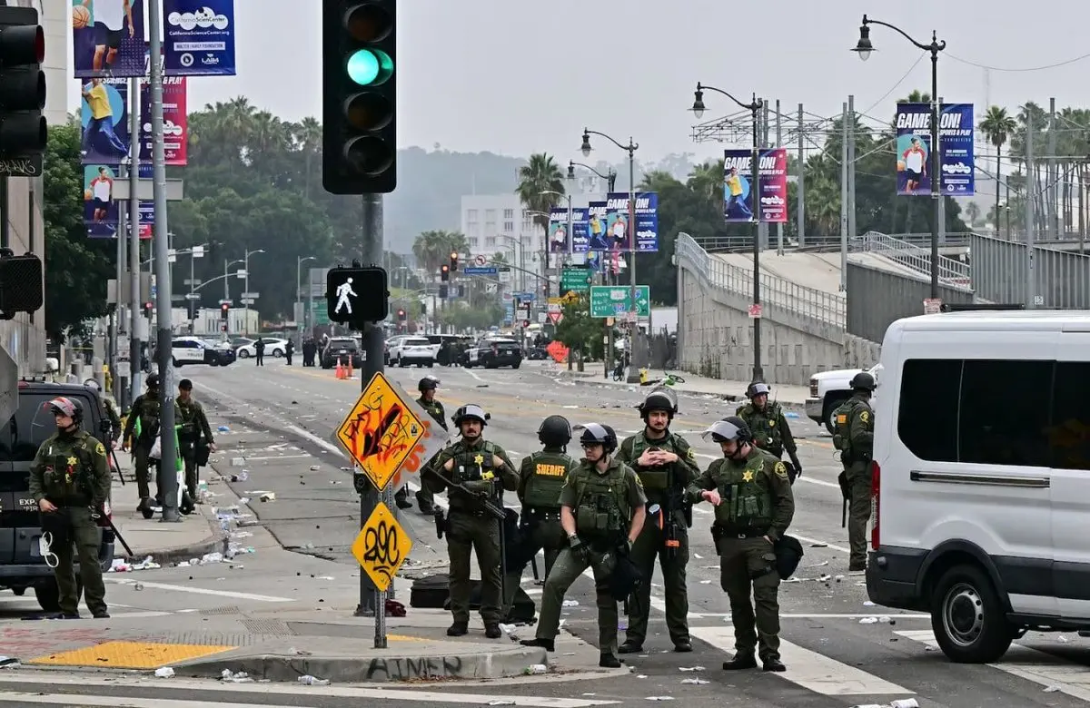 انفجار اعتراضات در آمریکا؛ ترامپ مهاجران را مقصر می‌داند، اما واقعیت چیز دیگری‌ست!