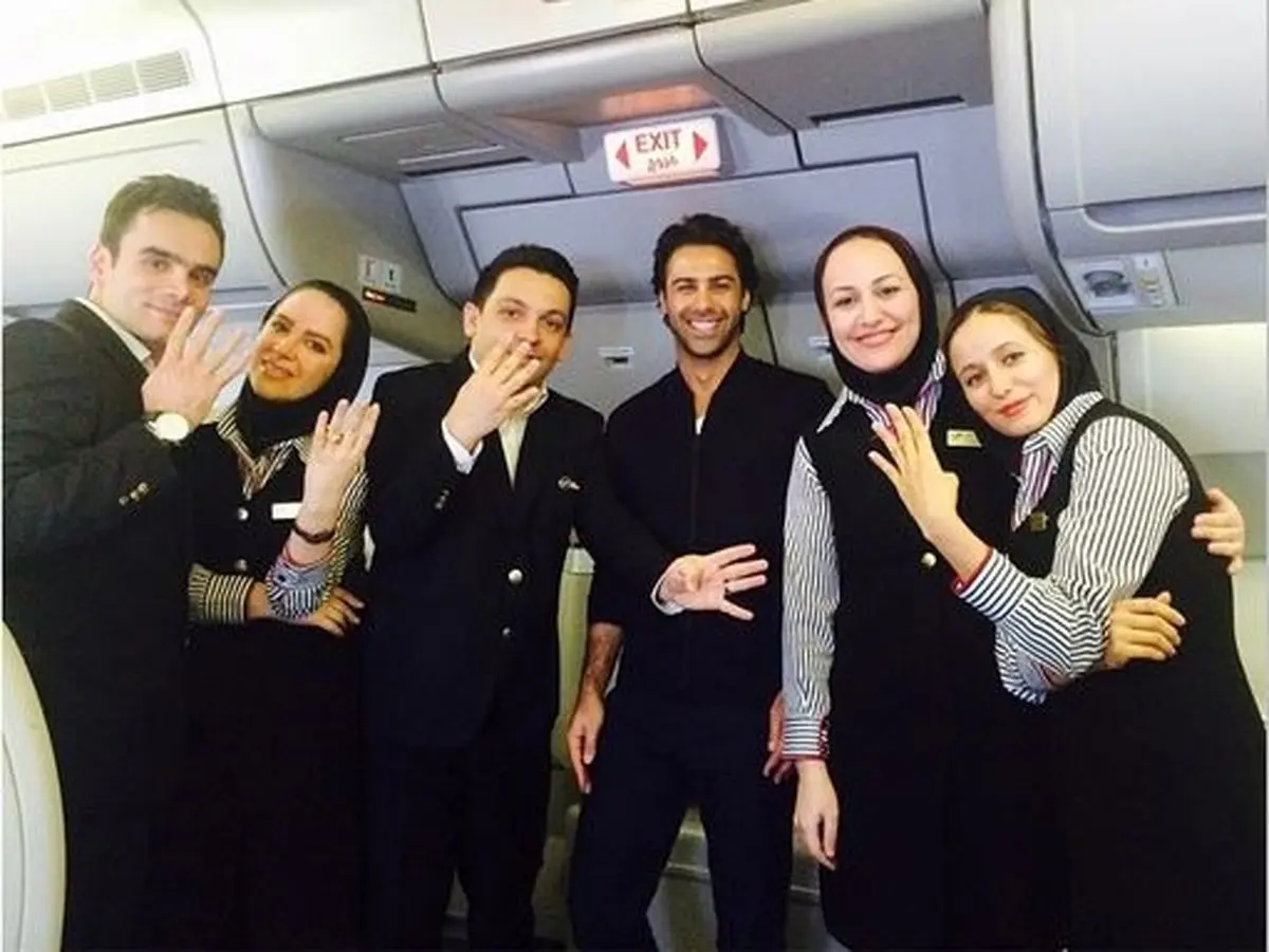 حمایت مهمانداران هواپیما از فرهاد مجیدی/عکس