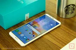 آنر 7X در برابر گلکسی A7 2017