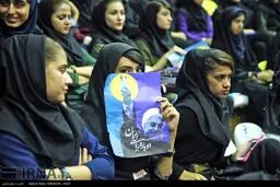 دختران حامی روحانی در بندرعباس/عکس