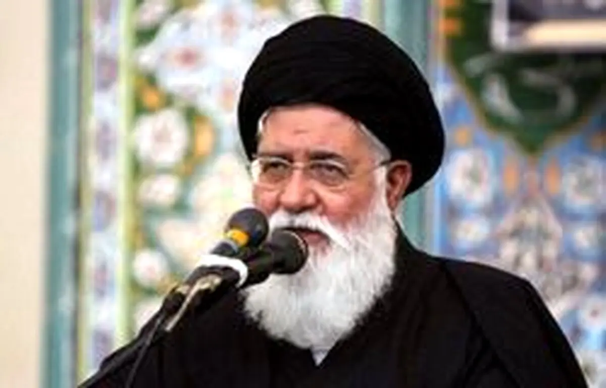 امام جمعه مشهد: باید با توکل به خدا و مقاومت، دشمن را براندازیم