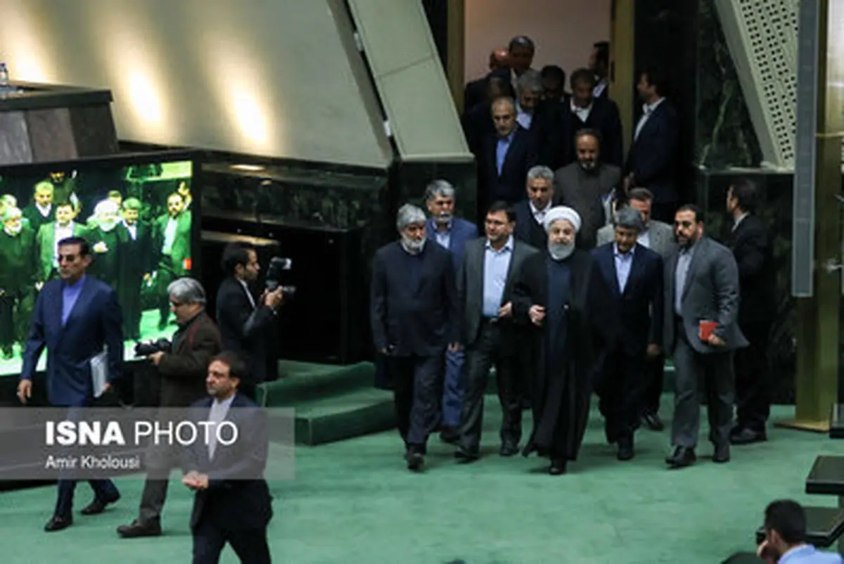 چند سکانس تصویری از حضور بودجه ای حسن روحانی در مجلس