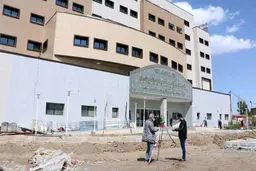 آماده سازی بیمارستان امیرالمومنین(ع) قم + عکس