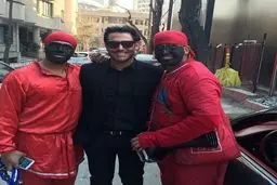 محمدرضا گلزار با حاجی فیروز/عکس