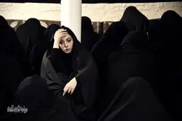 عکس آناهیتا درگاهی با چادر در مسجد