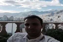 عکس / سلفی بازیکن سابق و محبوب پرسپولیس در هوای پاک تهران