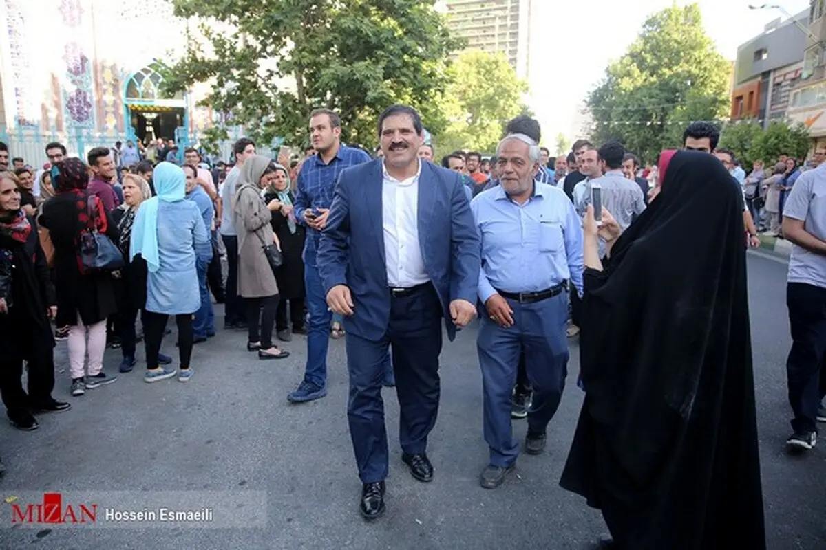 شرکت عباس جدیدی در انتخابات/عکس