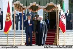 استقبال رسمی از رییس جمهوري قرقیزستان/تصاویر