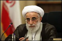 آیت‌الله جنتی: تحریم‌های ظالمانه آمریکا، ملت ایران را تسلیم نخواهد کرد/وحدت کلمه دشمنان را ناامید می‌کند