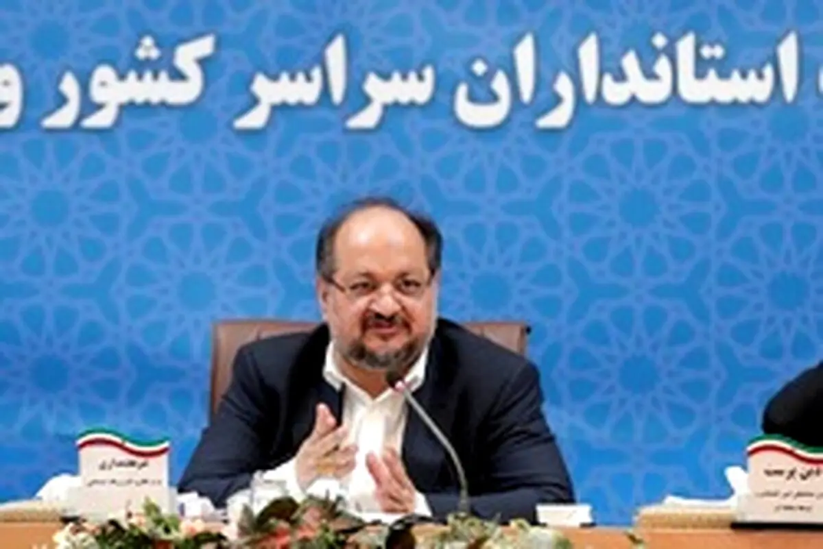 شریعتمداری: افزایش فشار بر بنگاه‌های تولیدی کارساز نیست